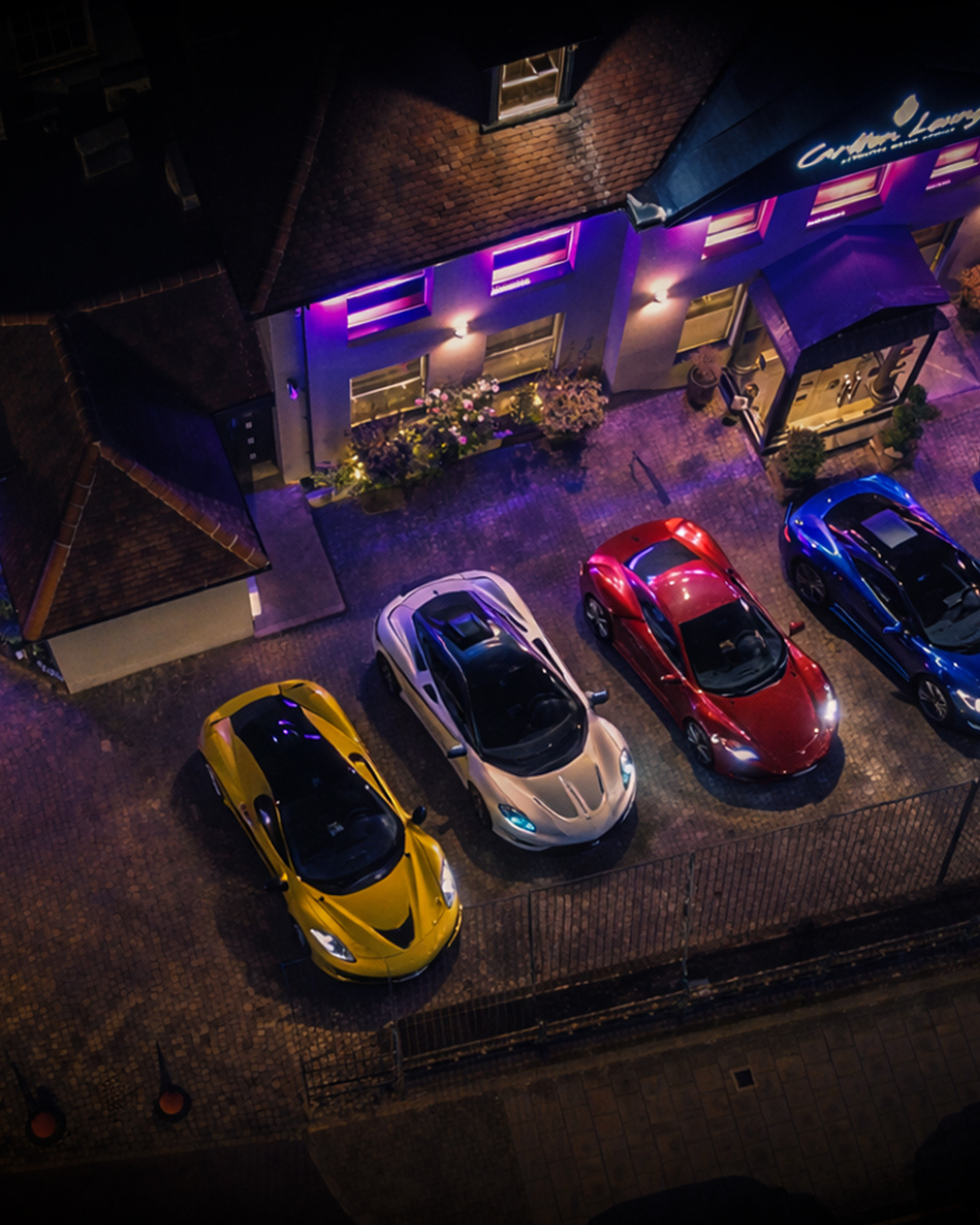 Tigerbay lounge atmosphere at night